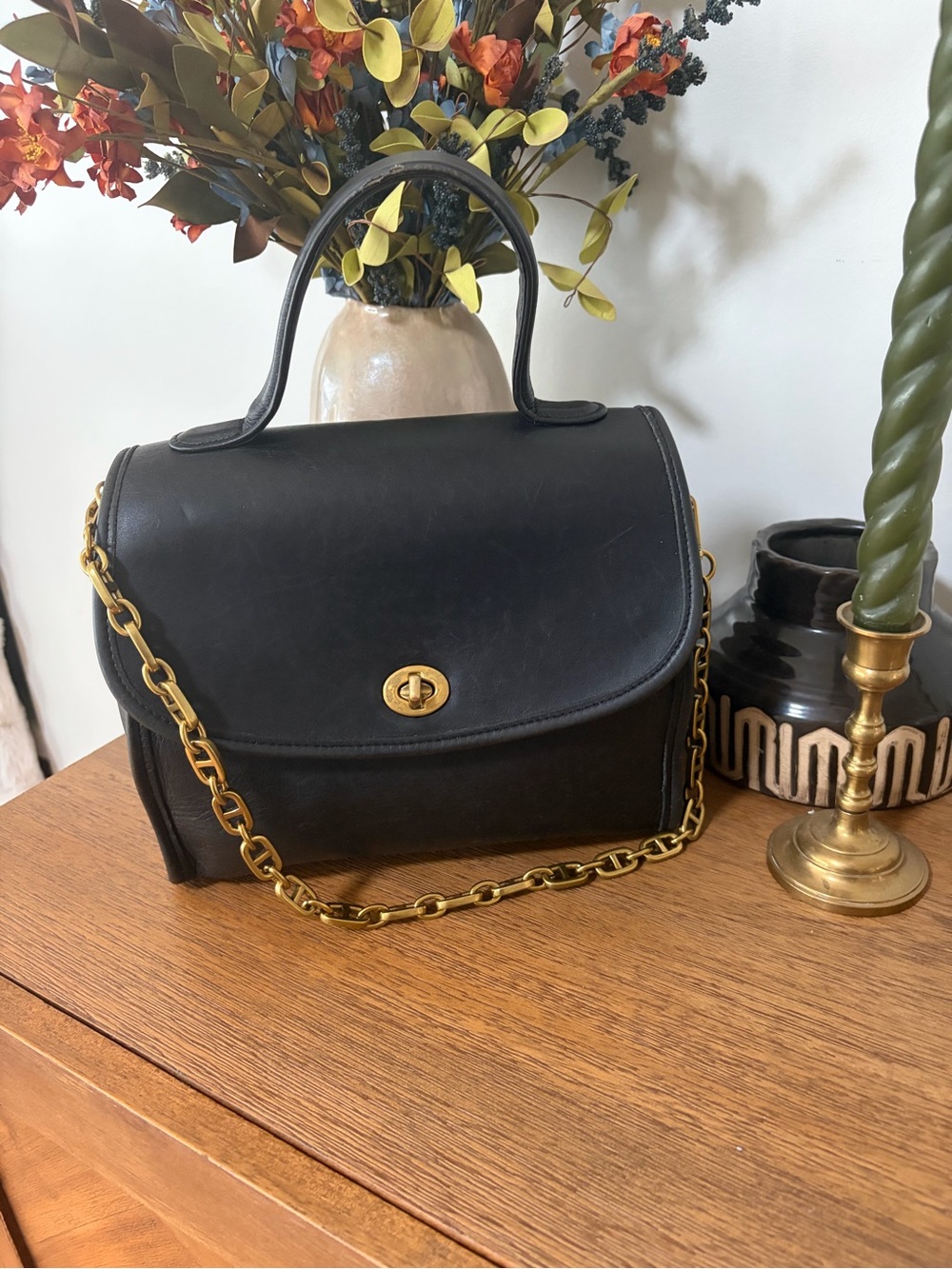 Vintage coach manor bag